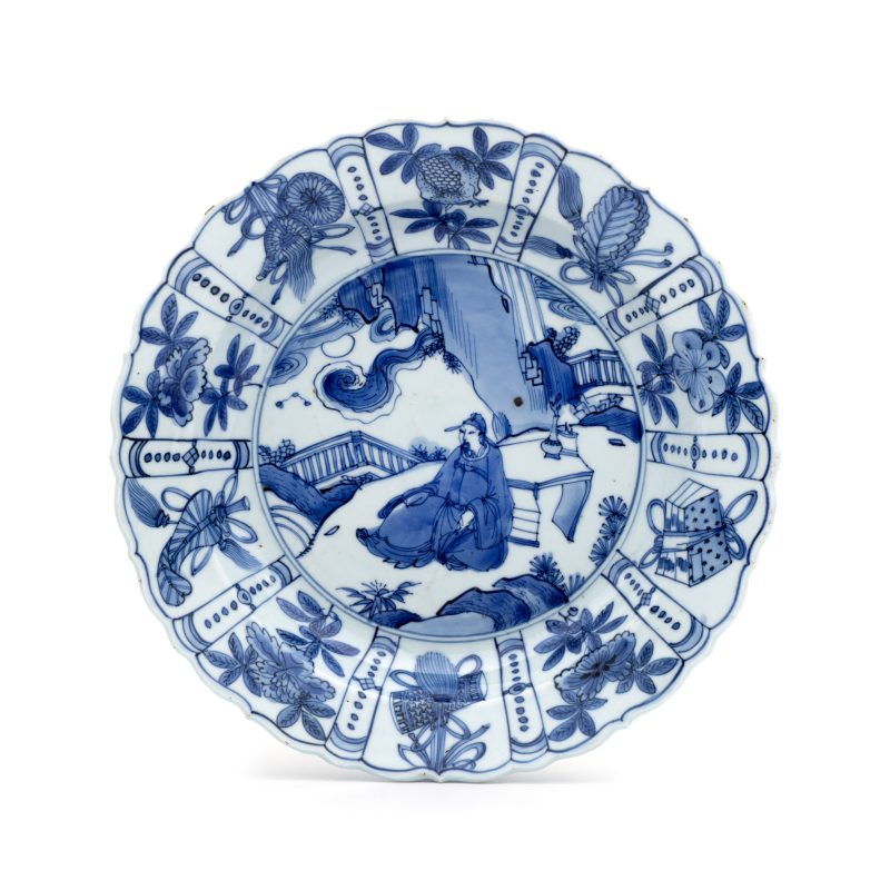 A Chinese blue and white 'Scholar' dish