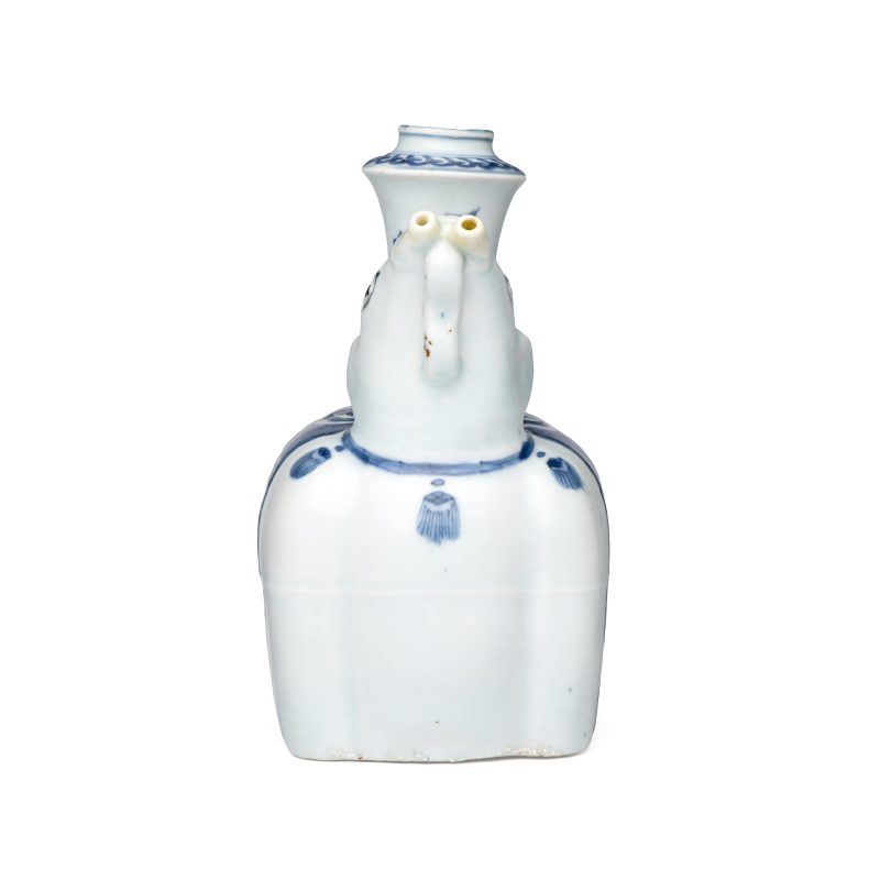 A Chinese blue and white 'Elephant' kendi - 图5