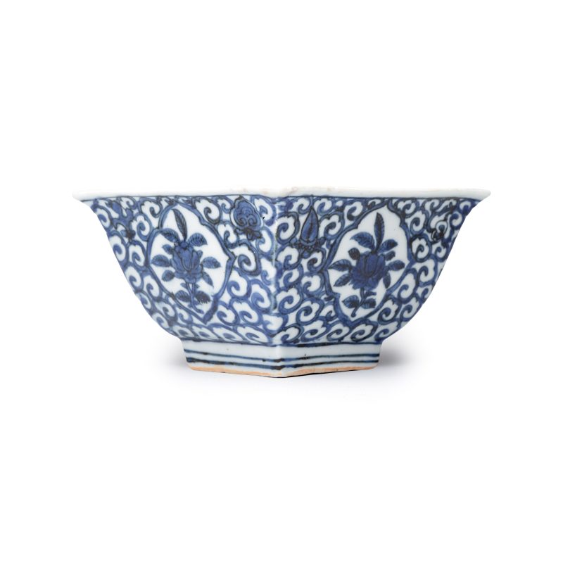 A Chinese blue and white square bowl - 图3