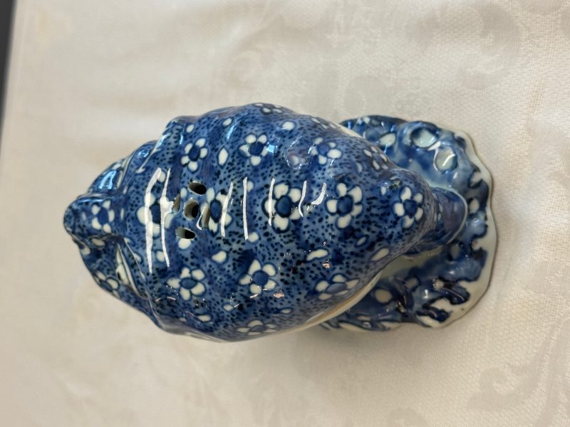 A rare Chinese blue and white ko-sometsuke 'Three-legged Toad' incense burner - 图15