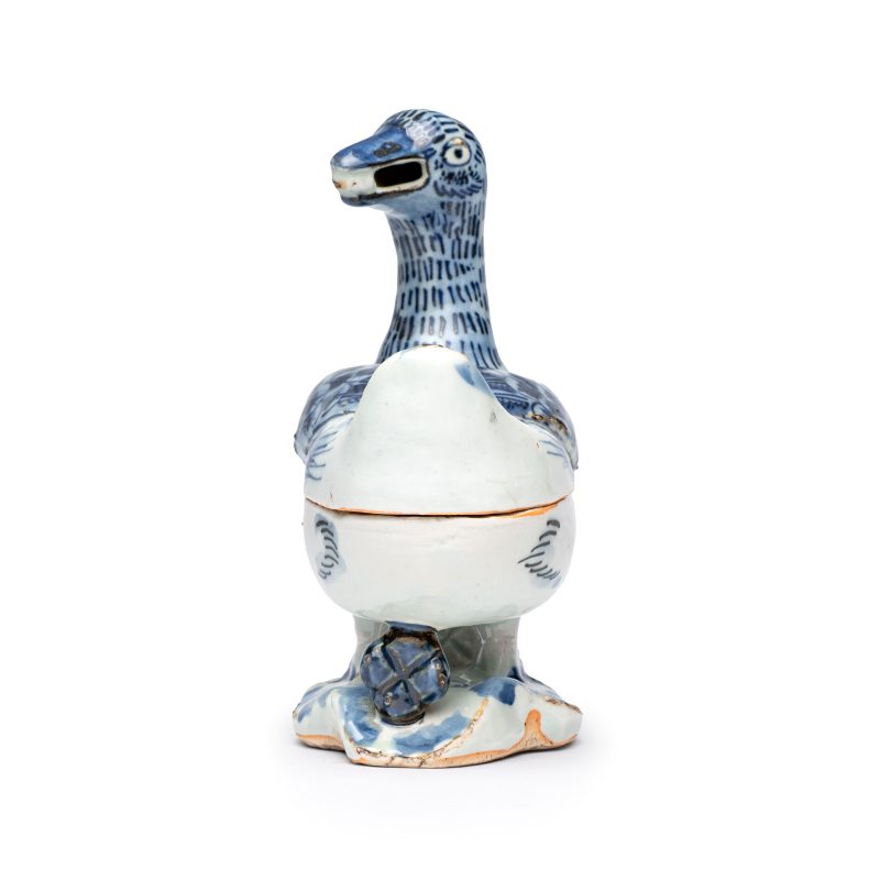 A Chinese blue and white 'Duck' incense burner - 图3