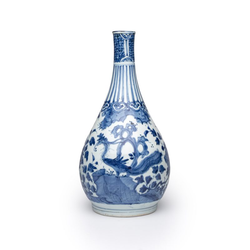 A fine Chinese blue and white pear-shaped 'Phoenix' vase - 图2