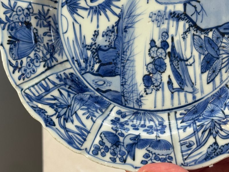 A Chinese blue and white 'Birds Beside the Water' plate - 图7