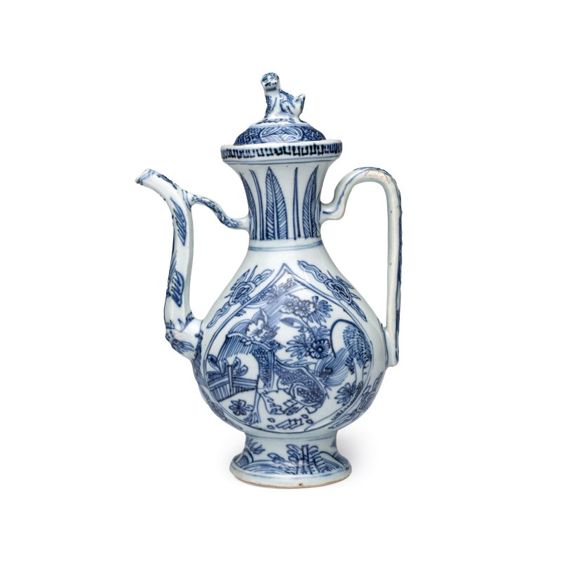 A Chinese blue and white 'Qilin' ewer and cover - 图2