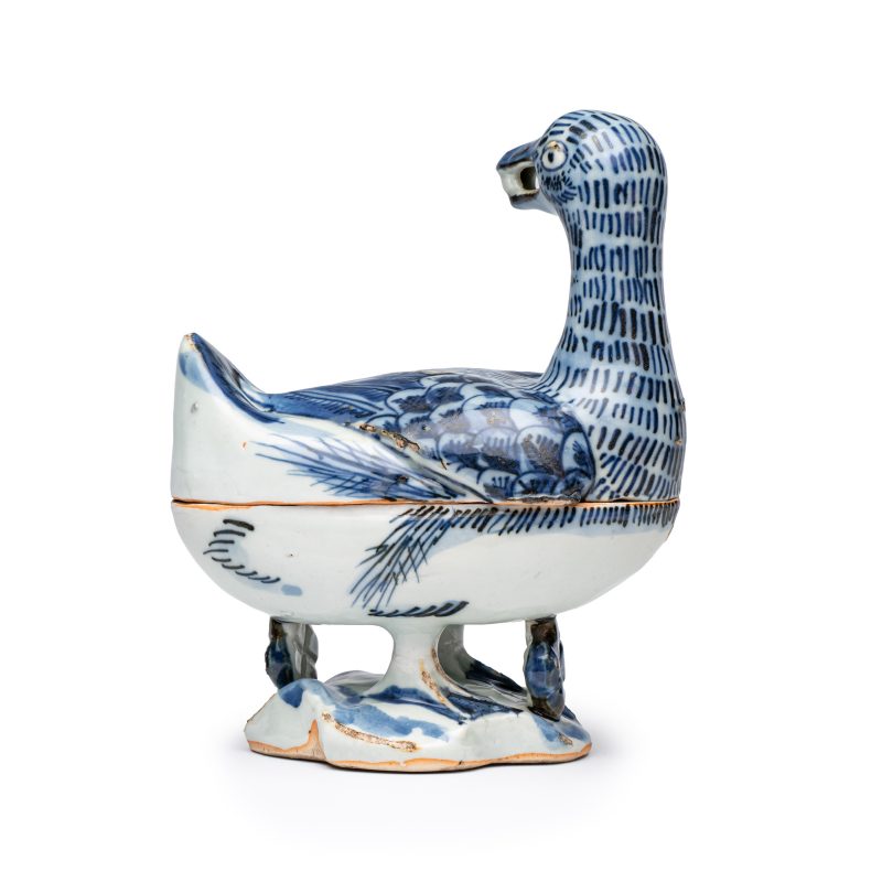 A Chinese blue and white 'Duck' incense burner - 图4