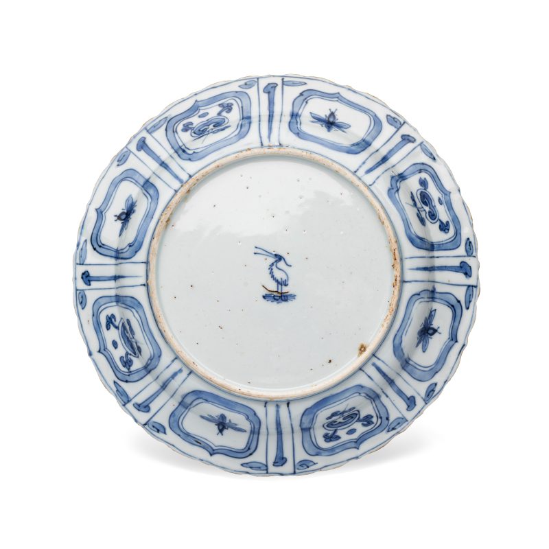 A Chinese blue and white 'Pair of Birds' plate - 图2
