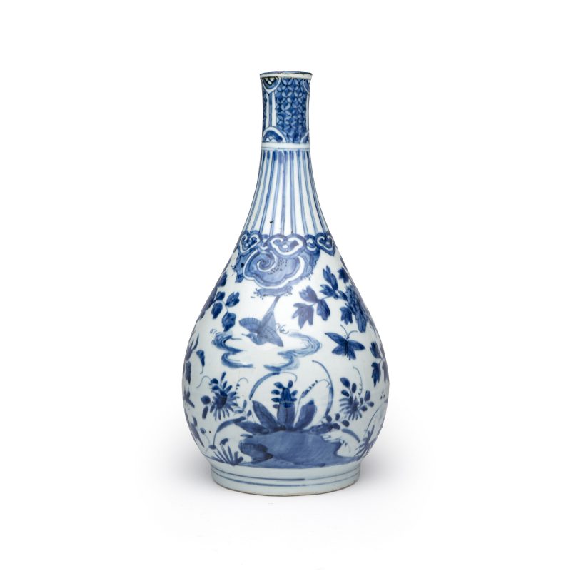 A fine Chinese blue and white pear-shaped 'Phoenix' vase - 图4
