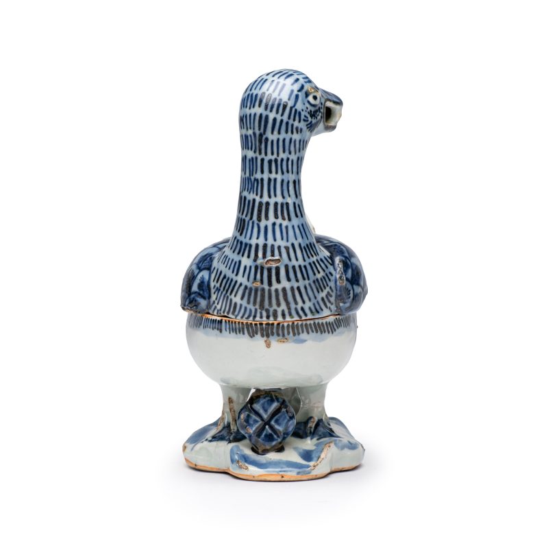 A Chinese blue and white 'Duck' incense burner - 图5