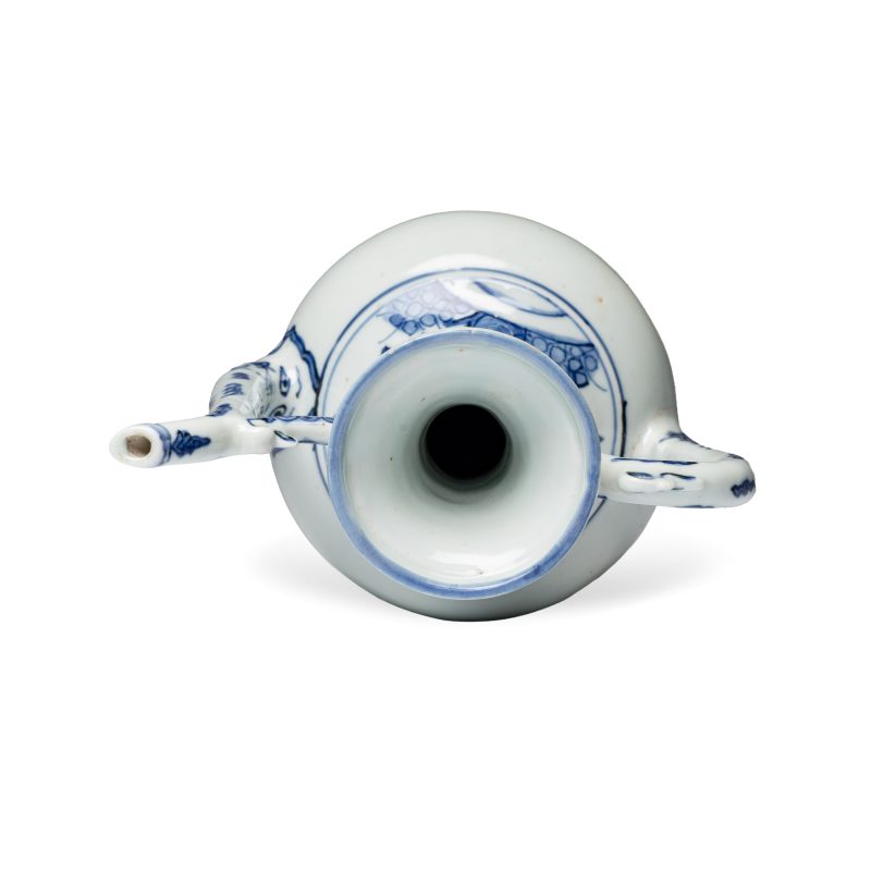 A Chinese blue and white ewer for the Persian market - 图6