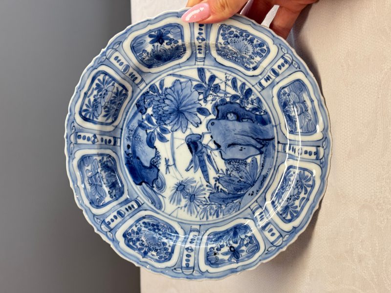 A rare Chinese blue and white 'Grasshopper' plate - 图7