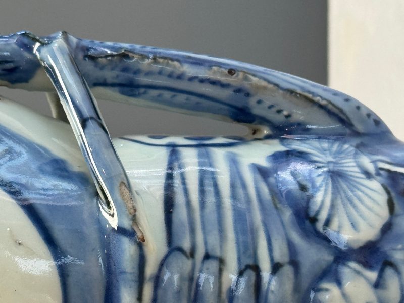 A rare Chinese blue and white 'Crayfish' ewer with silver cover - 图26
