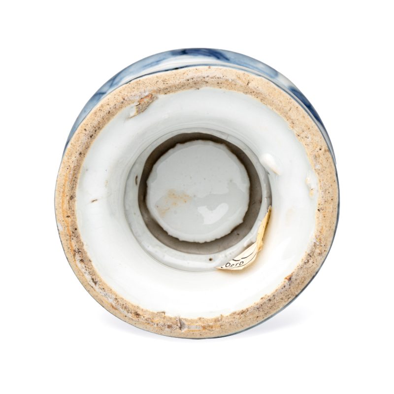 An unusual Chinese blue and white 'Dragon' triple-gourd vase - 图6