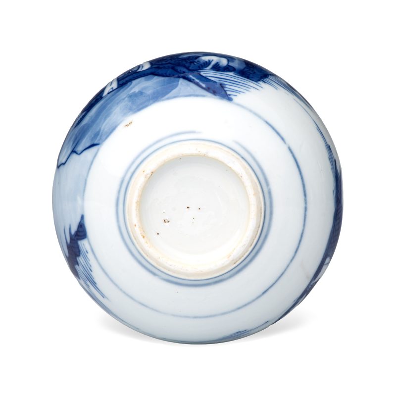 A pair of Chinese blue and white 'Scholars in a River Landscape' bottle vases - 图13