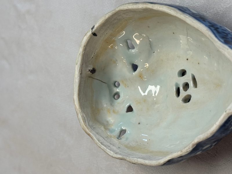 A rare Chinese blue and white ko-sometsuke 'Three-legged Toad' incense burner - 图18