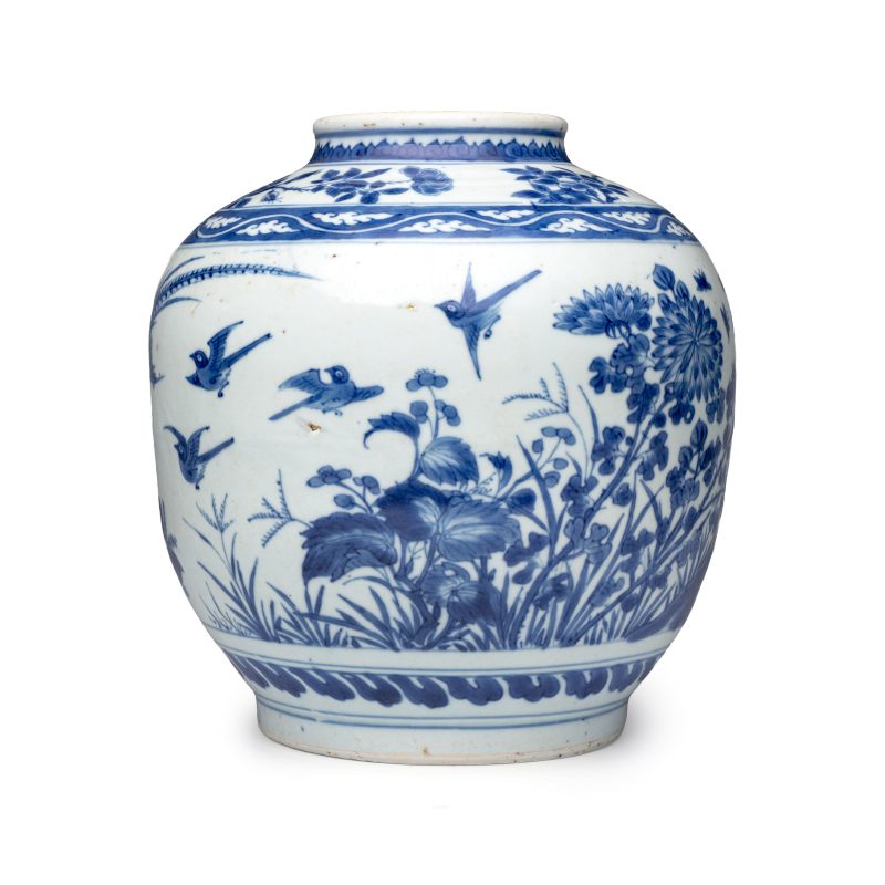 A Chinese blue and white 'Birds Among Flowers' vase - 图3
