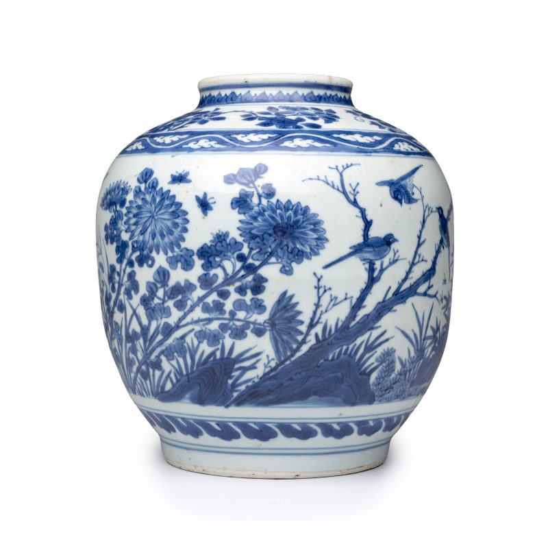 A Chinese blue and white 'Birds Among Flowers' vase - 图4
