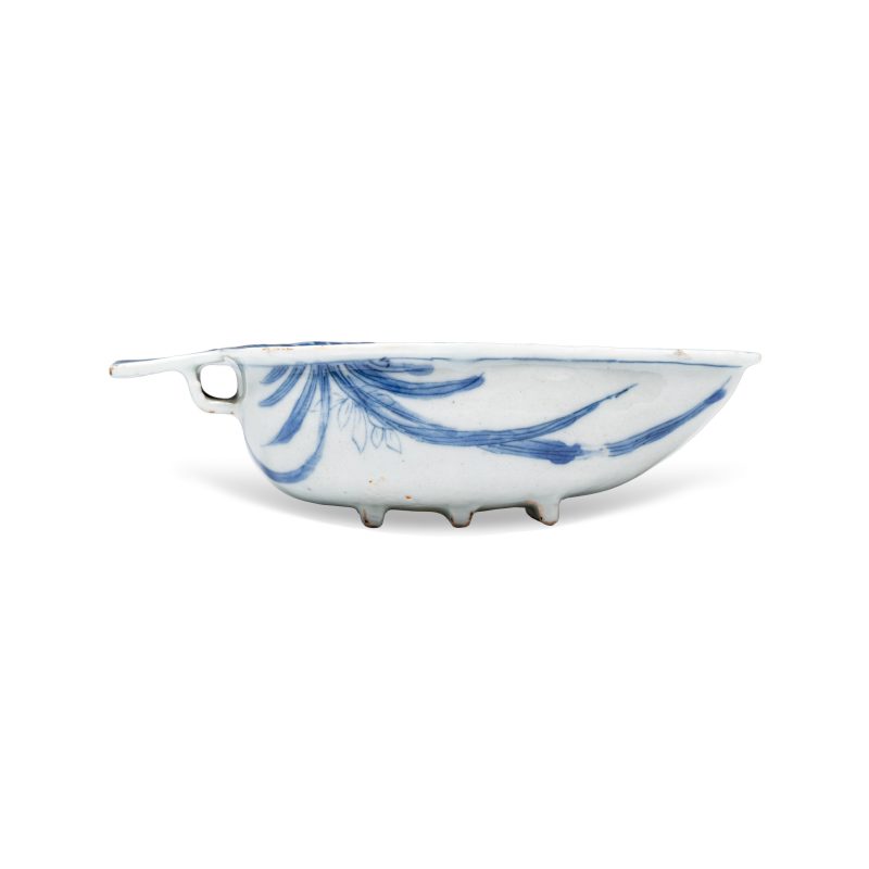A rare Chinese blue and white scoop-shaped 'Geese' vessel - 图7