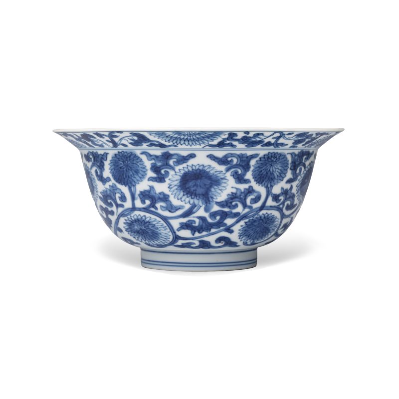 A Chinese blue and white 'Floral Scrolls' bowl - 图5