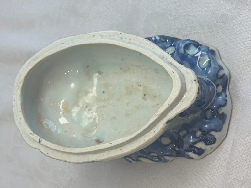 A rare Chinese blue and white ko-sometsuke 'Three-legged Toad' incense burner - 图20