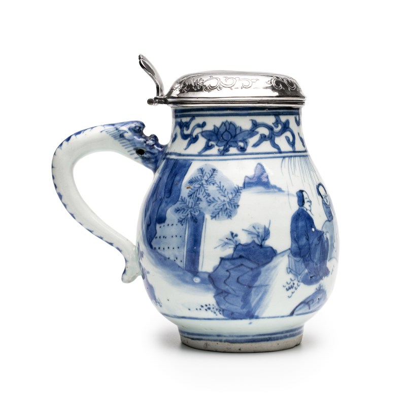 A Chinese blue and white silver-mounted 'Scholars' tankard - 图4