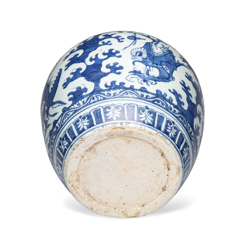 A rare Chinese blue and white 'Immortals' vase - 图7