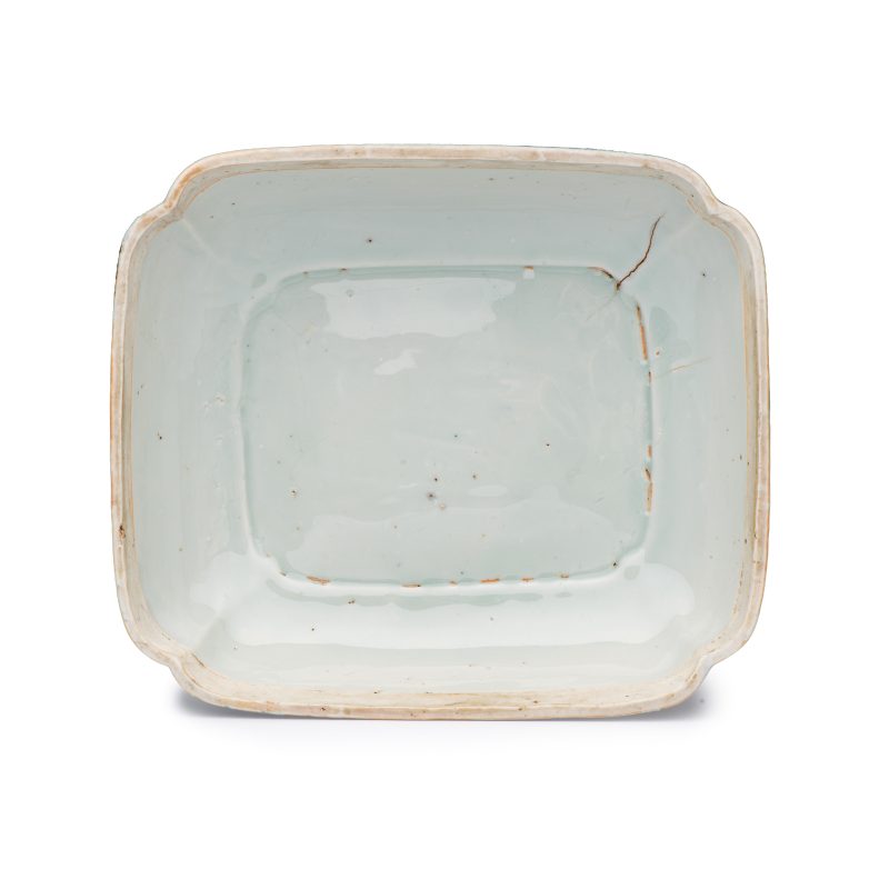 A Chinese blue and white quatrefoil 'Dragon' box and cover - 图5