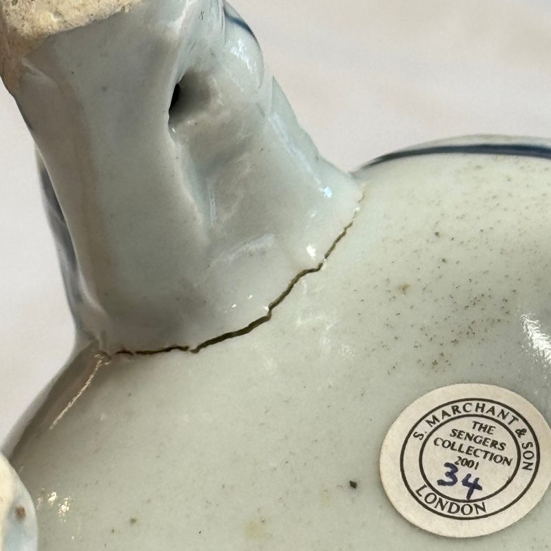 A Chinese blue and white 'Luduan' incense burner - 图31