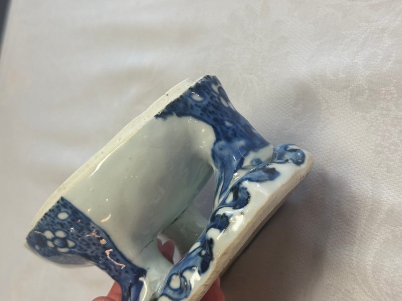 A rare Chinese blue and white ko-sometsuke 'Three-legged Toad' incense burner - 图21