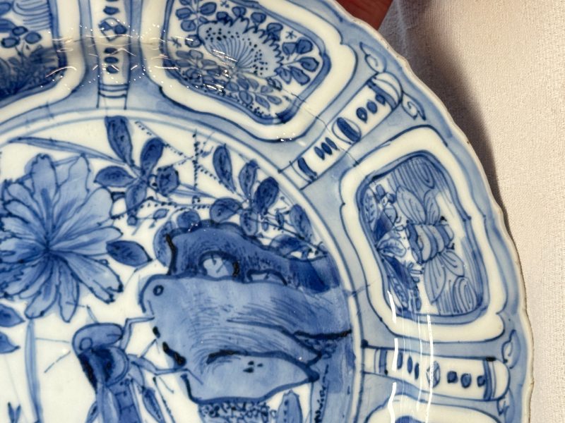 A rare Chinese blue and white 'Grasshopper' plate - 图11