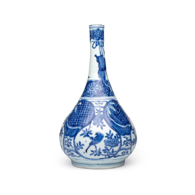 A Chinese blue and white 'Bird among Flowering Branches' bottle vase - 图7