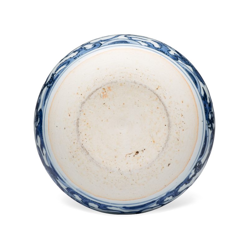 A rare inscribed Chinese blue and white 'Yinglong' offering bowl - 图7
