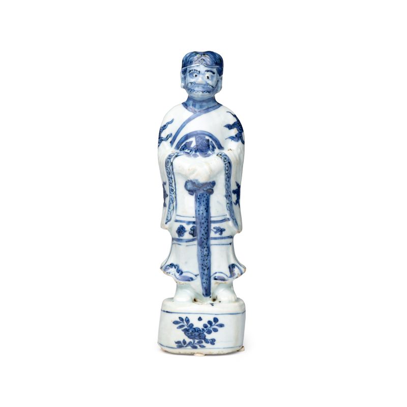 A Chinese blue and white figure of Li Tieguai - 图2