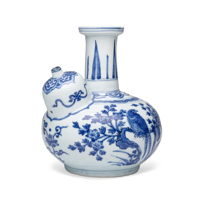A Chinese blue and white 'Birds among Flowering Branches' kendi