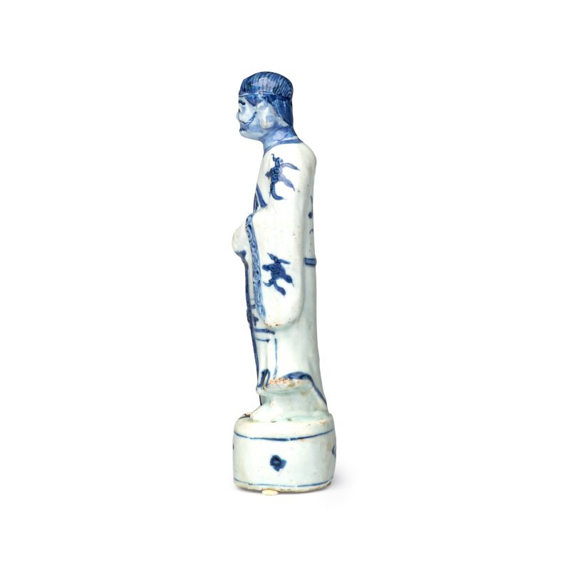 A Chinese blue and white figure of Li Tieguai - 图3