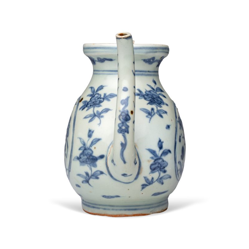 A Chinese blue and white 'Lotus Pond' ewer - 图5