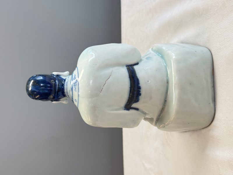 A Chinese blue and white seated figure of Wenchang - 图13