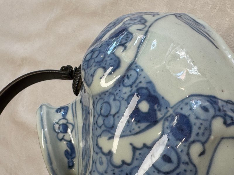 A Chinese blue and white 'Toad' ewer - 图24
