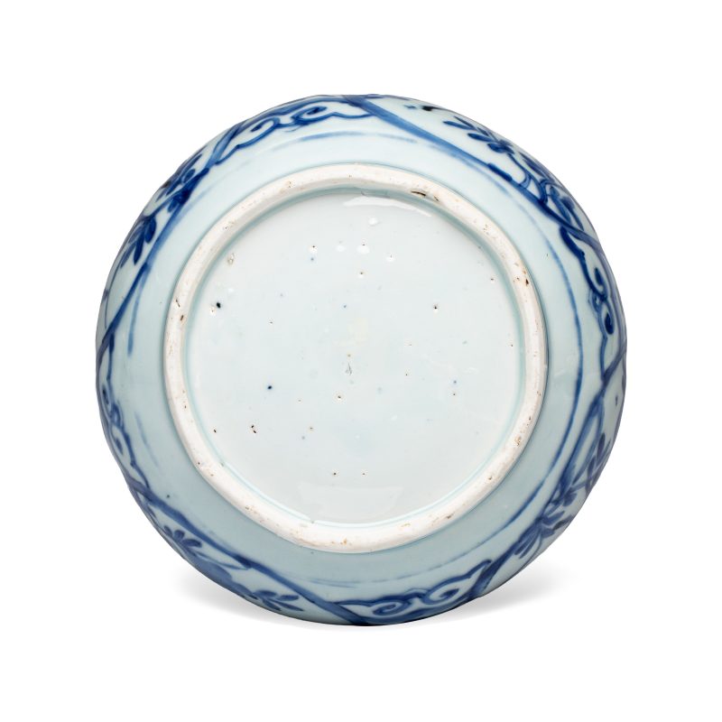 A Chinese blue and white 'Bird among Flowering Branches' bottle vase - 图10