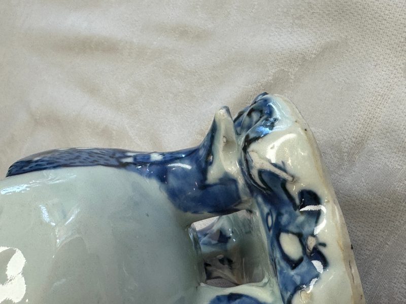 A rare Chinese blue and white ko-sometsuke 'Three-legged Toad' incense burner - 图23
