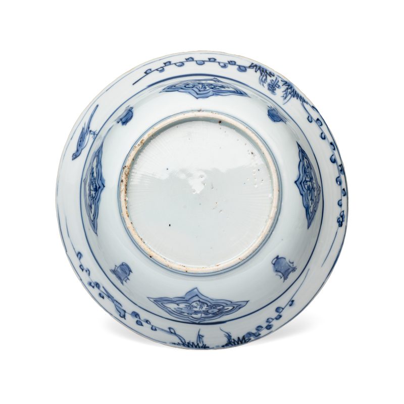 A Chinese blue and white 'Klapmuts' bowl - 图2