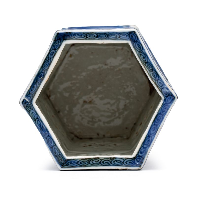 A Chinese blue and white openwork 'Linglong' incense stick holder - 图7
