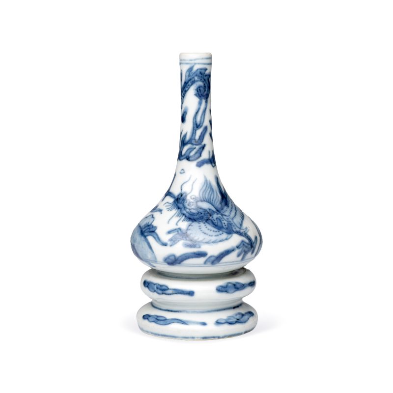 An unusual Chinese blue and white 'Dragon' triple-gourd vase - 图1