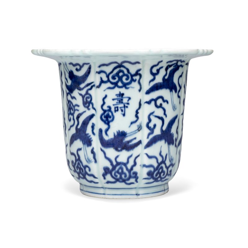 A Chinese blue and white 'Cranes' flowerpot - 图4