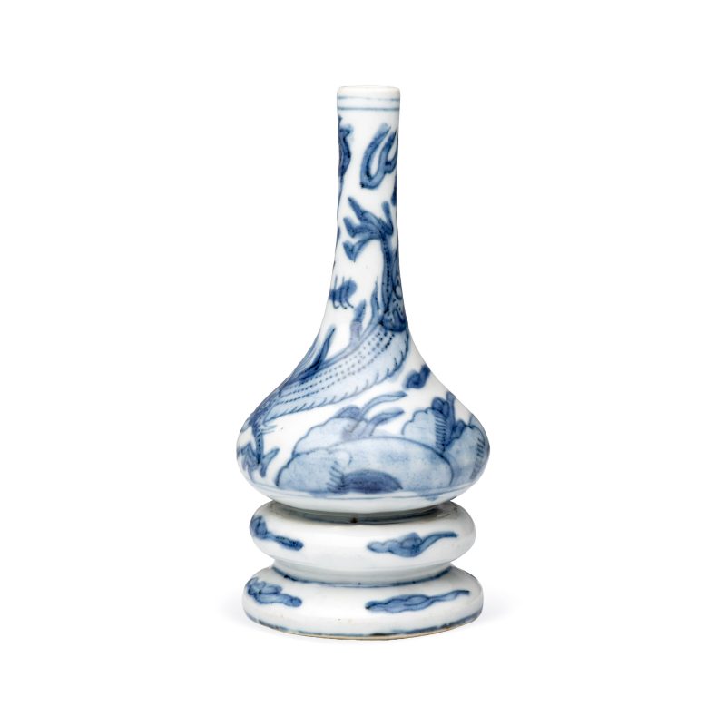 An unusual Chinese blue and white 'Dragon' triple-gourd vase - 图2