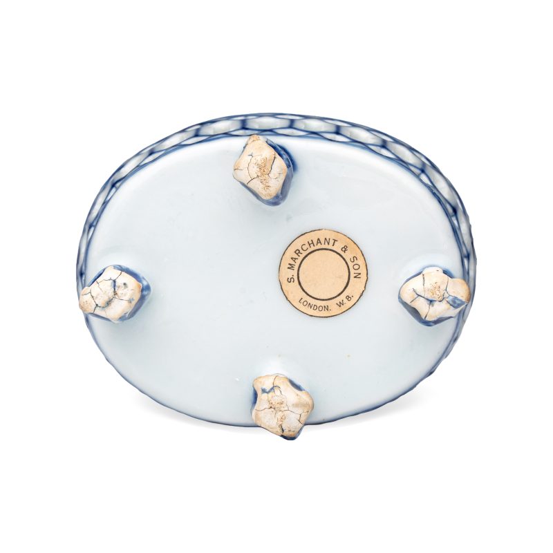 Three Chinese blue and white reticulated salts after European silver models - 图23