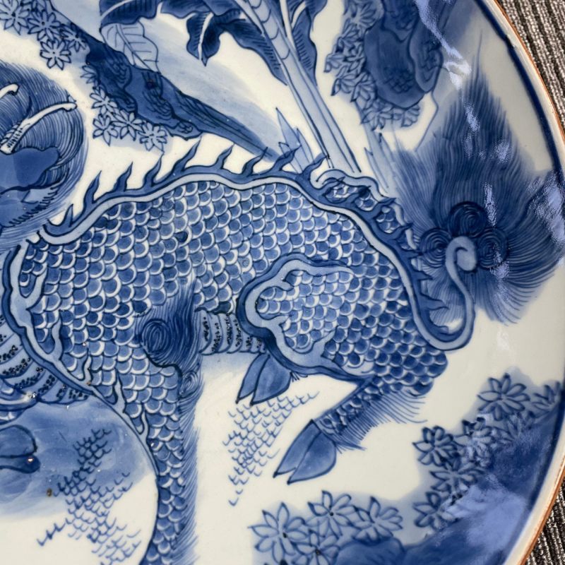 清早期 青花麒麟芭蕉图大盘 - 图6