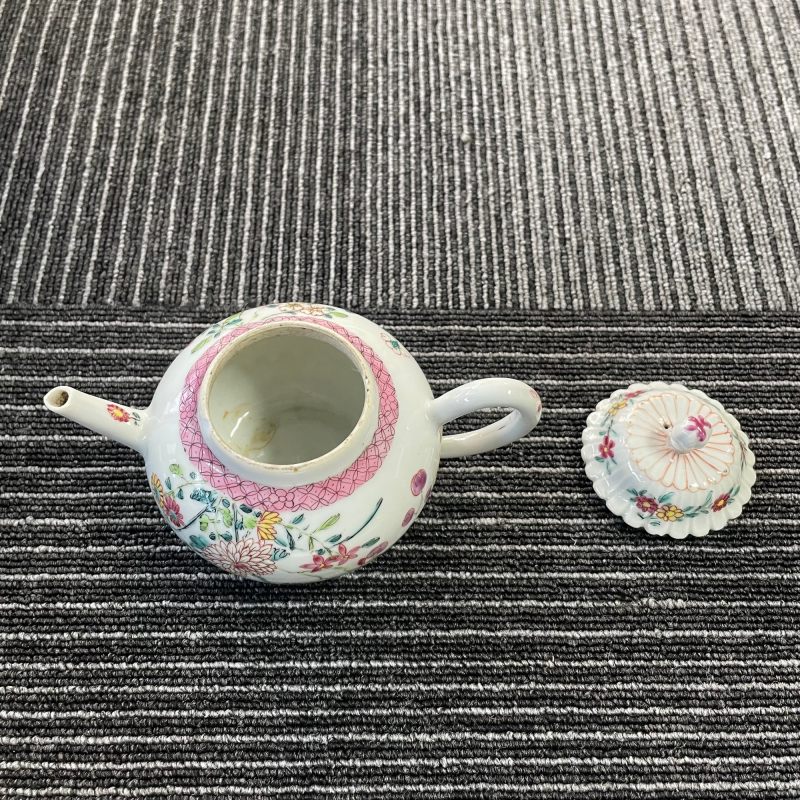 清雍正 粉彩菊花纹茶壶 - 图8