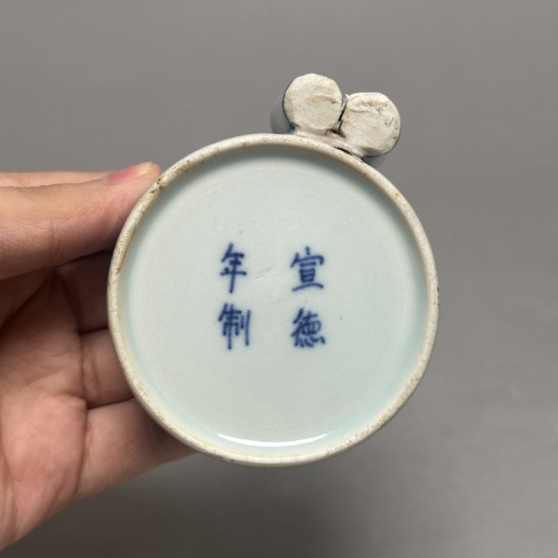 清中期 青花线描花卉纹笔插 - 图10