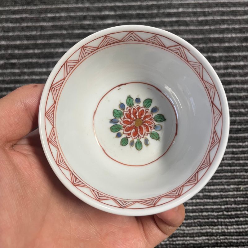 清康熙 五彩碟纹杯碟一套 - 图8