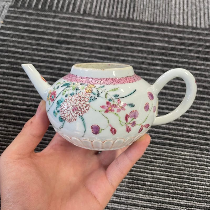 清雍正 粉彩菊花纹茶壶 - 图11